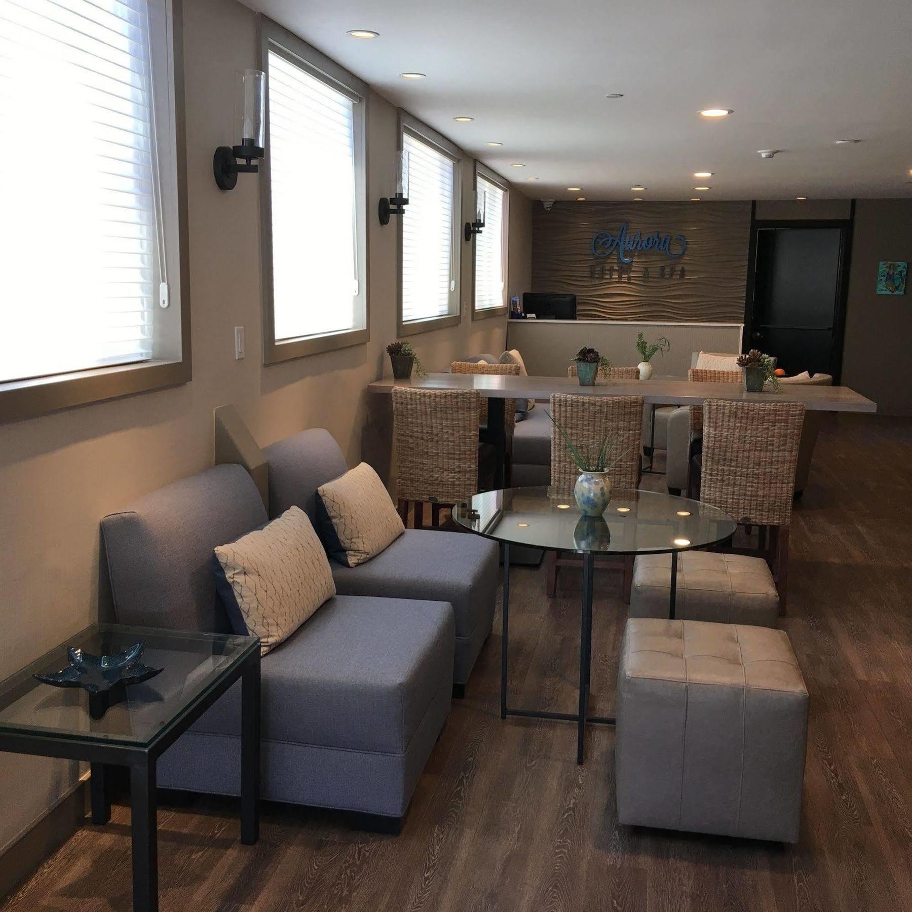 Aurora Hotel アバロン エクステリア 写真